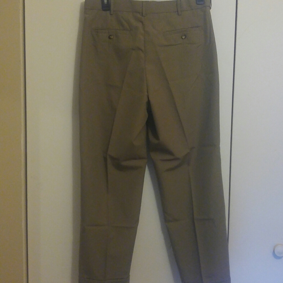 Nice Croft&Barrow Herringbone Pleated Slacks - Picture 2 of 5